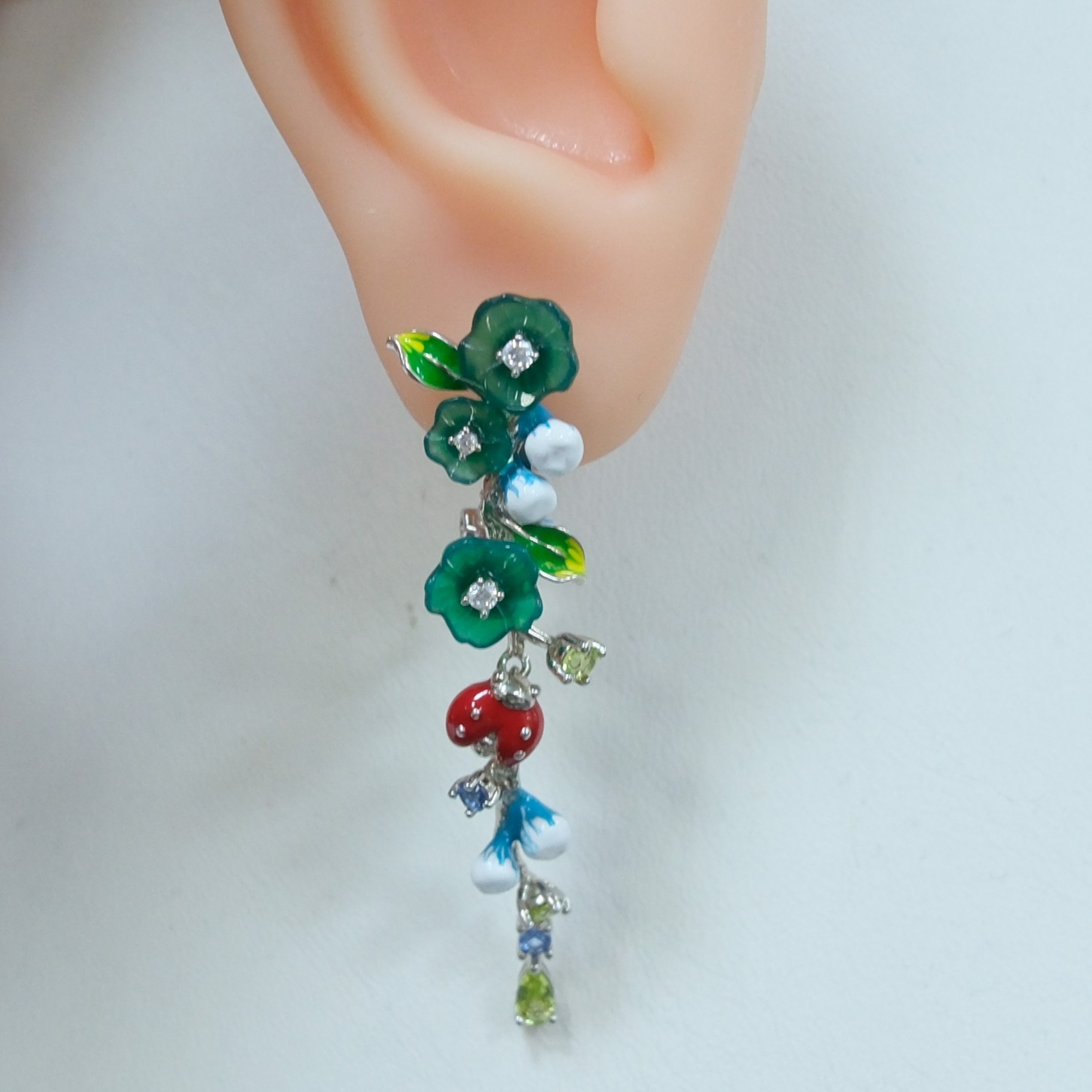 Серебряные серьги с халцедонами "Цветы"